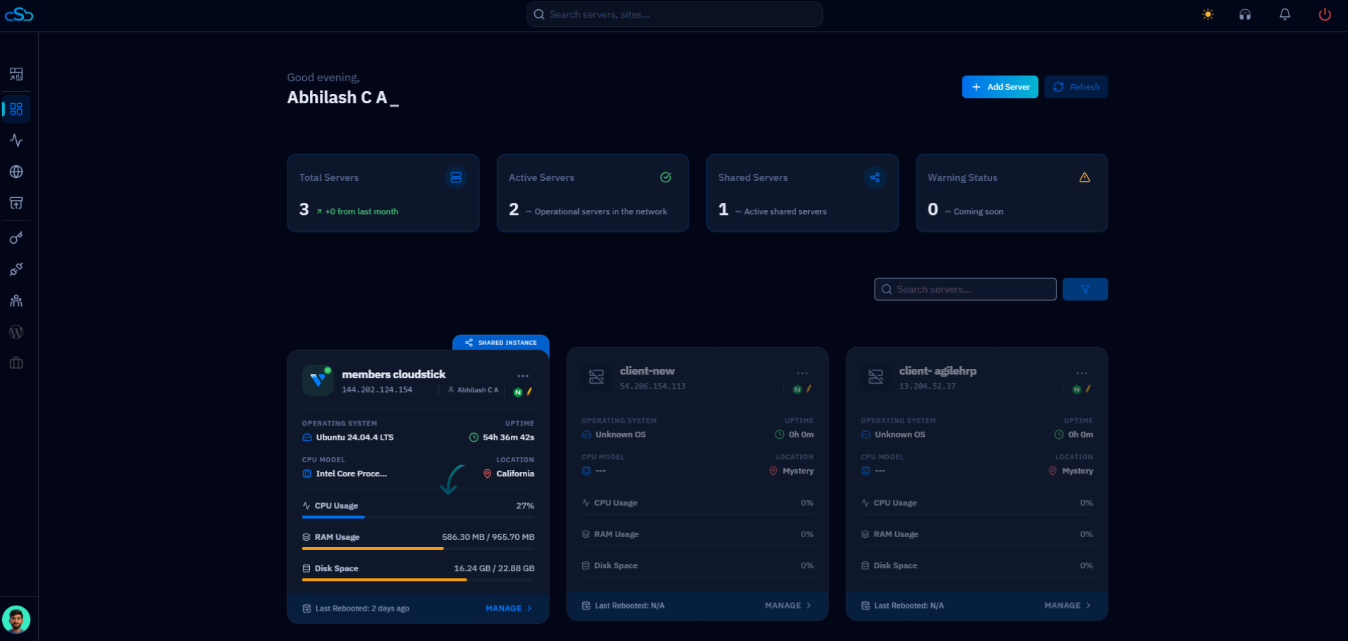 Fig. 01 — CloudStick dashboard after logging in, showing all connected servers with live resource metrics.