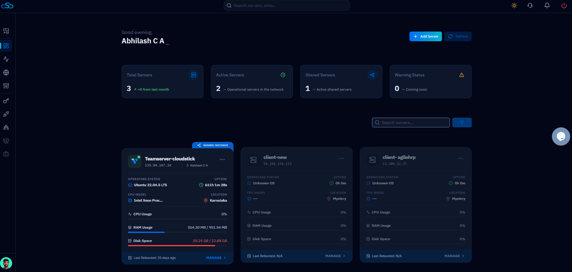 Fig. 01 — The CloudStick main Dashboard showing connected servers after a successful login.